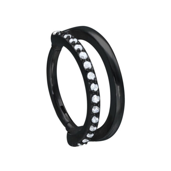 Anillo de piercing negro con cristales, 12,0 mm, sobre fondo blanco