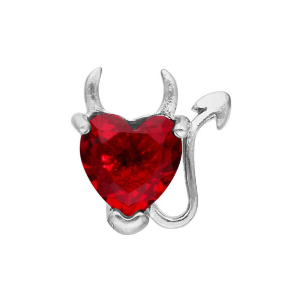 Barbell plateado con cristal rojo en forma de corazón y cuernos de diablo, sobre fondo blanco