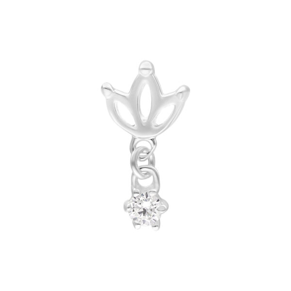 Accesorio de loto plateado para piercing con cristal claro y brillante sobre fondo blanco