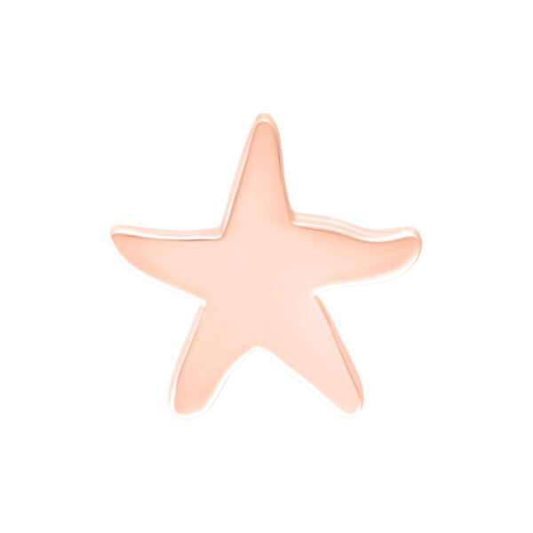 Accesorio de estrella de mar en oro rosa para piercings sobre fondo blanco