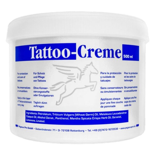 Tarro blanco de Pegasus Tattoo Crema con etiqueta azul y logo sobre fondo blanco