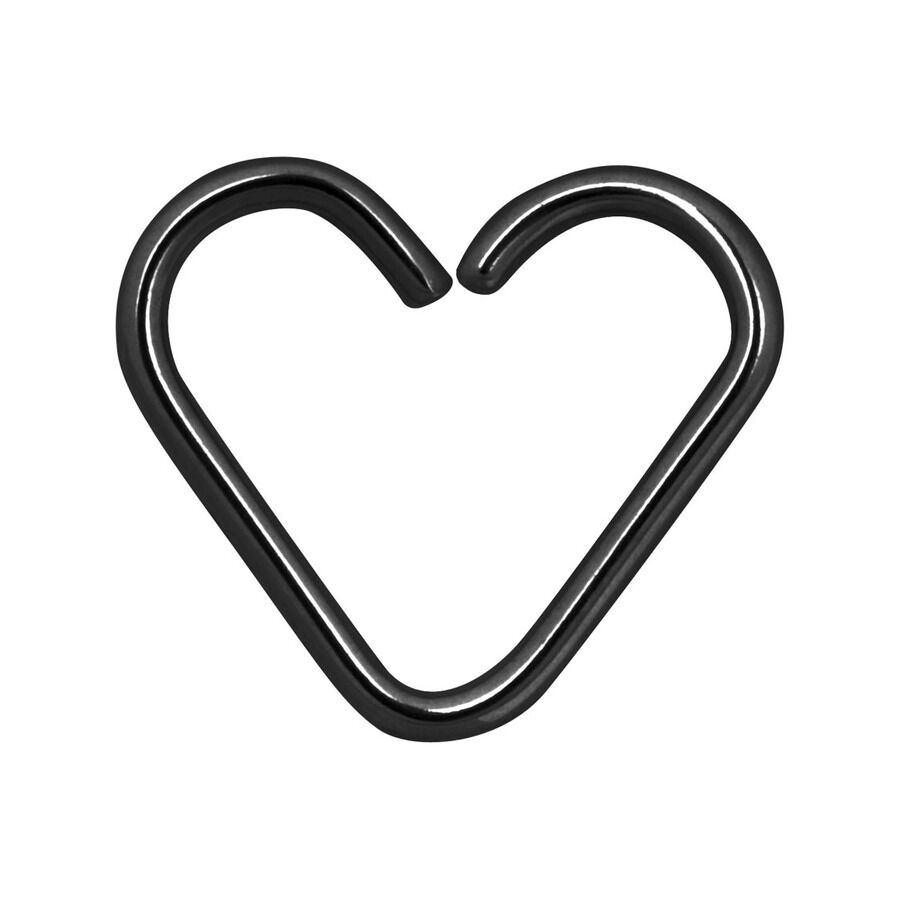 Anillo de corazón negro de acero quirúrgico 316L sobre fondo blanco