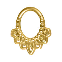 Clicker de septum dorado con diseño detallado sobre fondo blanco