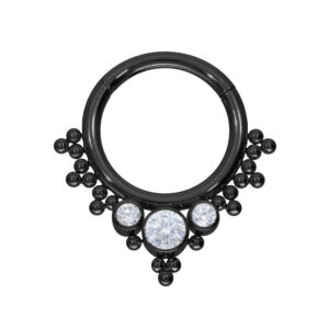 Anillo de piercing negro con cristales claros sobre fondo blanco