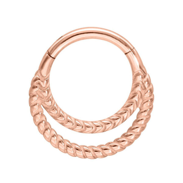 Double Twisted Clicker de oro rosa sobre fondo blanco