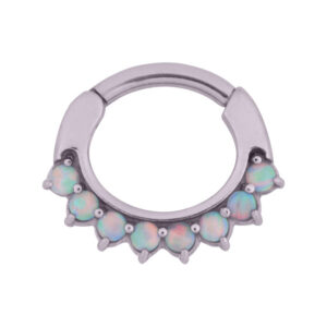 Clicker con engaste de opal sintético