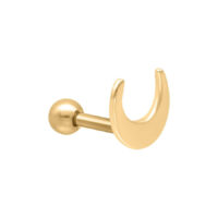 Barbell de oreja dorado en forma de luna sobre fondo blanco