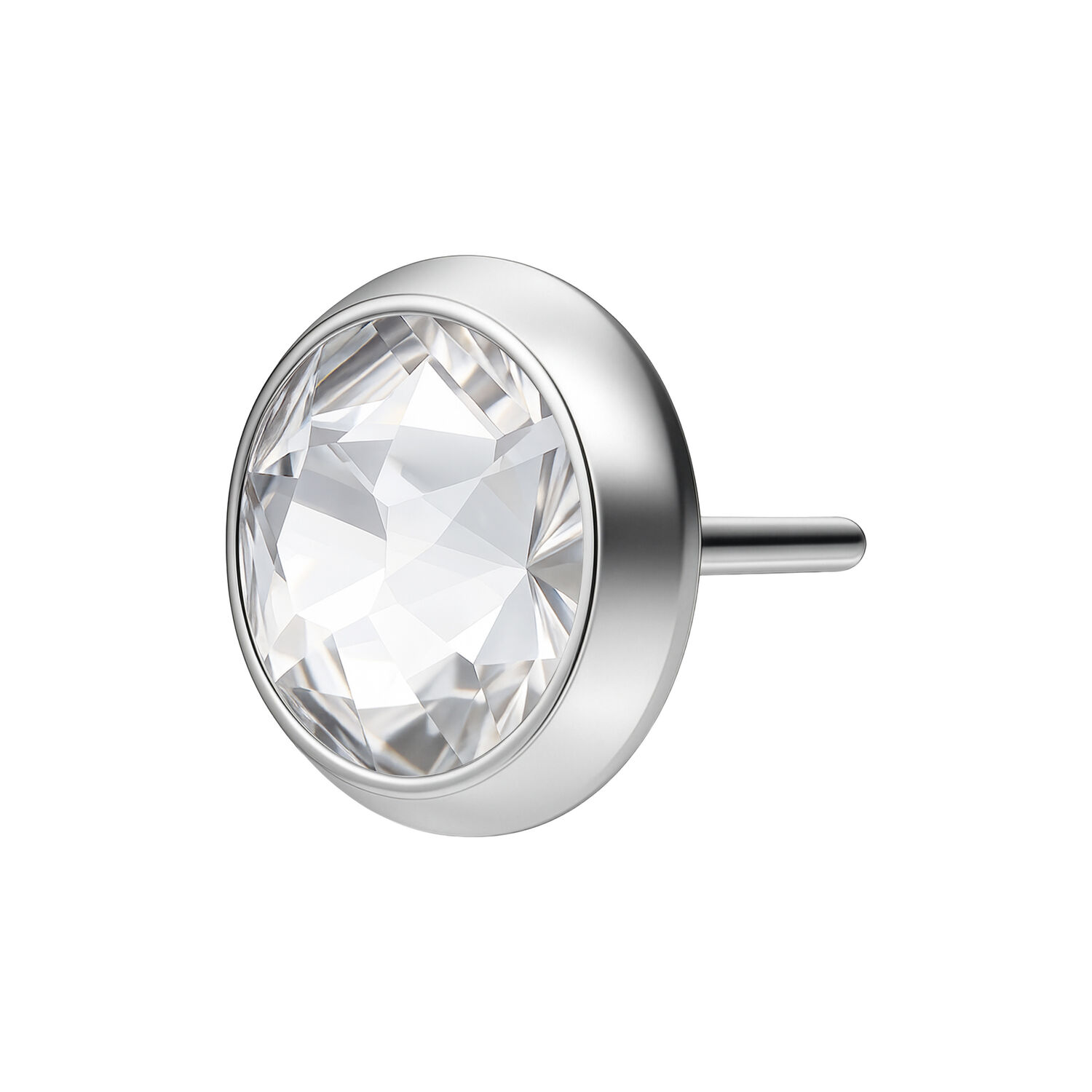 Accesorio plateado para triple piercing de 4,0 mm sobre fondo blanco