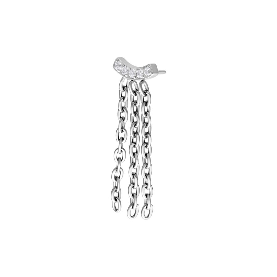Accesorio de piercing plateado con cristales claros y cadenas sobre fondo blanco