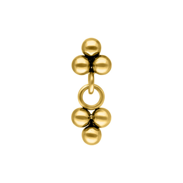 Colgante de piercing dorado con diseño de bola, fondo de estudio