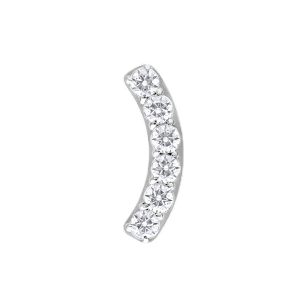 Ajuste de piercing plateado con seis cristales claros sobre fondo blanco