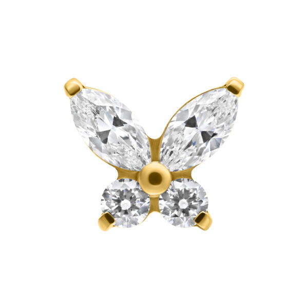 Adorno de mariposa dorado de titanio con cristales claros sobre fondo blanco