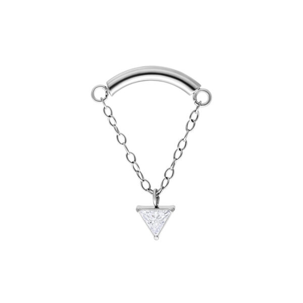 Ajuste Helix plateado con colgante de cristal triangular y cadena sobre fondo blanco