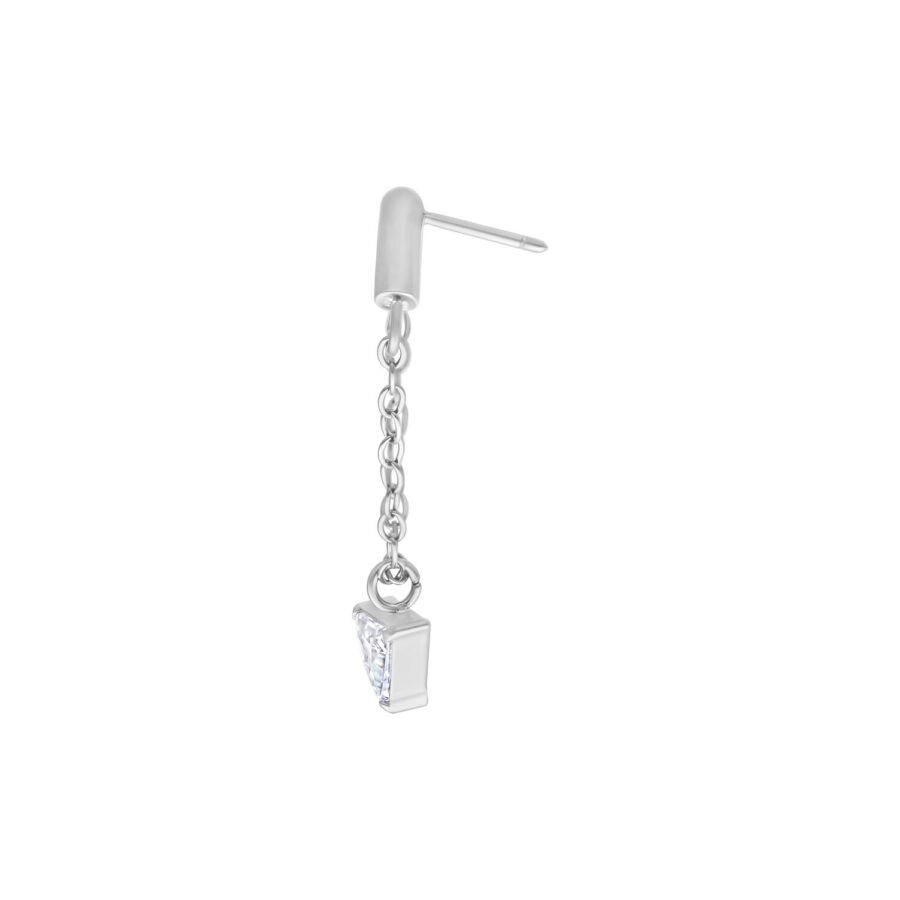 Ajuste plateado para Push Fit con cadena y cristal claro sobre fondo blanco