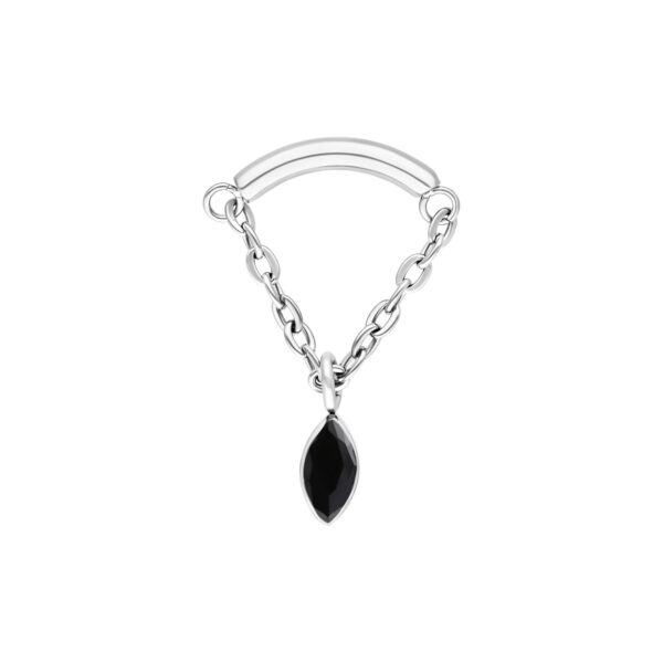 Aplique ovalado de helix con cristal negro y cadena plateada sobre fondo blanco