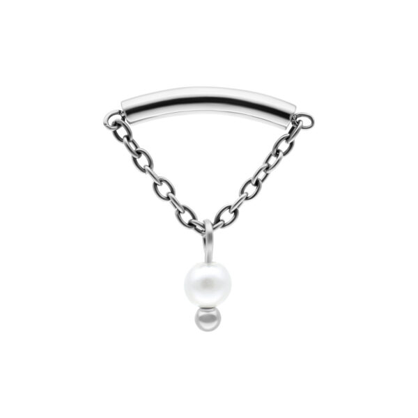 Ajuste Helix plateado Push Fit con cadena y perla sobre fondo blanco