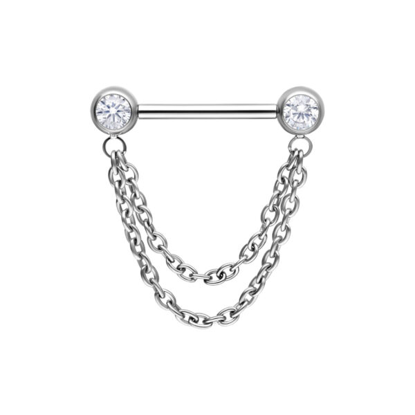 Barra de pezón plateada de titanio con dos circonitas brillantes y cadenas dobles colgantes sobre fondo blanco