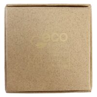 Caja de cartón cuadrada con logo de Wildcat sobre fondo beige