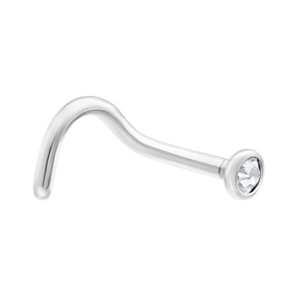 Piercing de nariz de titanio blanco con cristal claro sobre fondo blanco