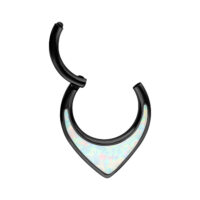 Clicker de septum negro de titanio con ópalo blanco sobre fondo blanco