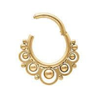 Temple Clicker Piercing de Oro 8mm Piercing Temple Clicker de oro de titanio con diseño circular sobre fondo blanco