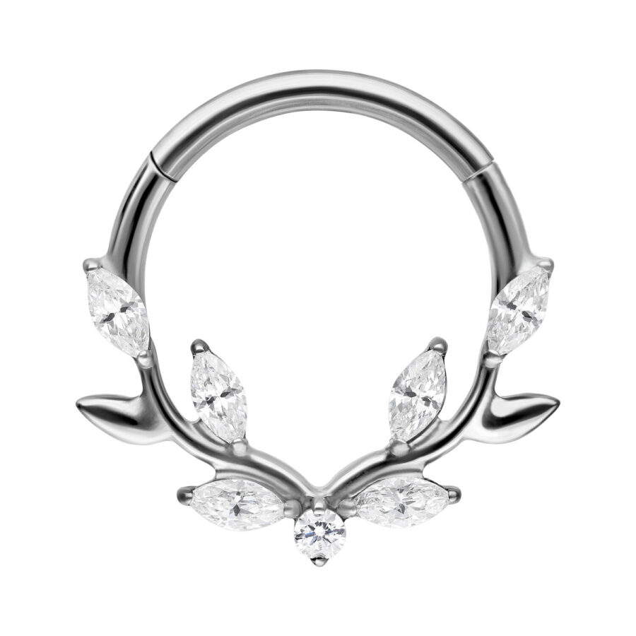 Clicker de septum plateado con diseño de hoja de cristal sobre fondo blanco