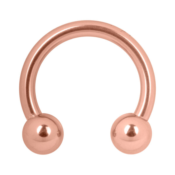 Barbell Circular de Roségold con 7 mm de diámetro interno sobre fondo blanco