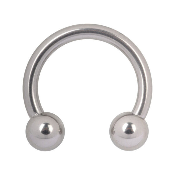 Circular Barbell plateado de titanio con dos bolas sobre fondo blanco