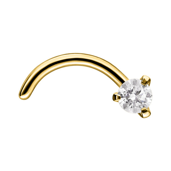 Piercing de oro curvado para la nariz con cristal claro sobre fondo blanco