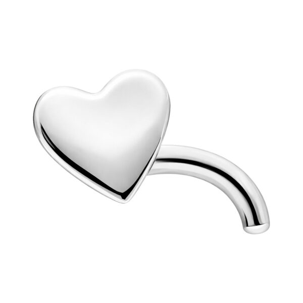 Piercing nasal en forma de corazón plateado de acero quirúrgico con barra ligeramente curvada