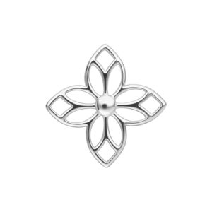 Adorno de flor plateada para piercings con diseño simétrico sobre fondo blanco