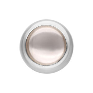 Bola de clip plateada con cristal brillante, primer plano