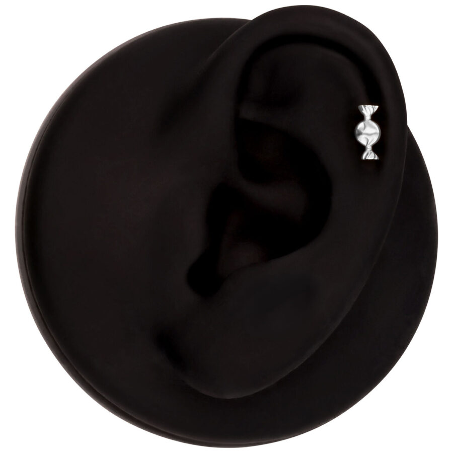 Ajuste de caramelo plateado en modelo de oreja negra
