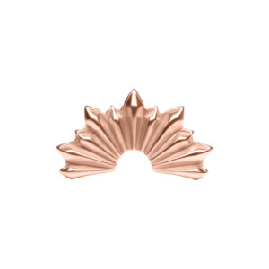 Adorno rosado dorado en forma de rayos de sol sobre fondo blanco