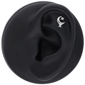 Pendiente plateado en forma de luna con cristal claro en modelo de oreja negra