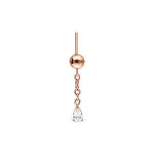 Pieza de piercing en oro rosa con cristal claro colgante, fondo blanco