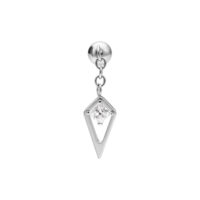 Aplique de Piercing de Cristal Plateado Aplique de piercing Rook plateado con cristal claro sobre fondo blanco